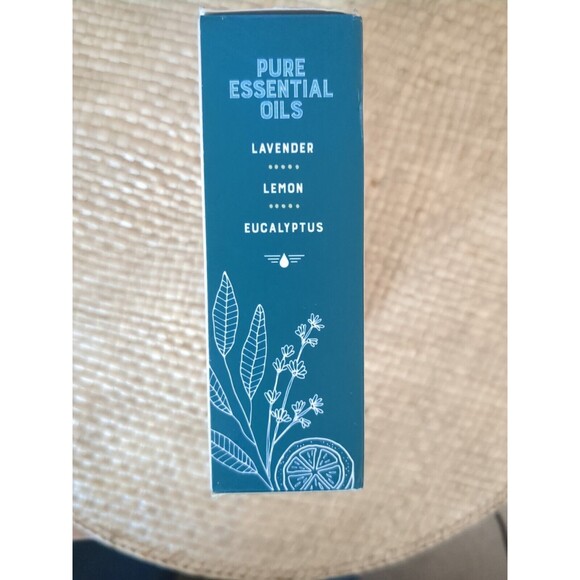 Trader Joe's Essential Oil Collection 3 Bottles 0.33oz Each With Wool Diffuser - Picture 5 of 5